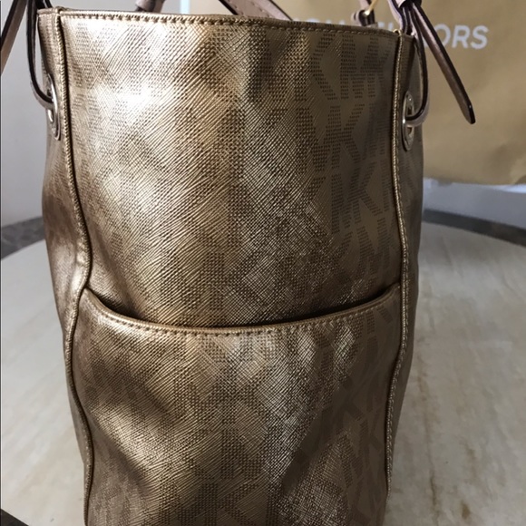 Michael Kors Jet Set East West Signature - Picture 7 of 7